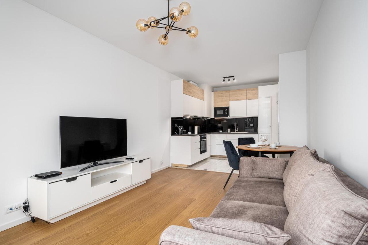 Warsaw Apartments 1 Sierpnia Street Εξωτερικό φωτογραφία